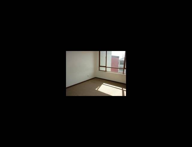 1 BEDROOM APARTMENT FOR SALE IN PINESLOPES